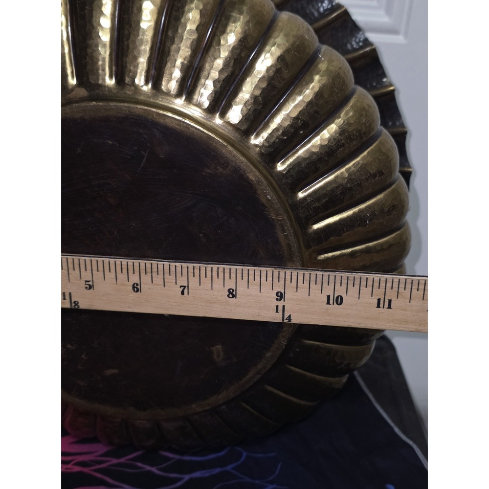 Vintage Hammered Brass Bowl Scalloped Ruffled Edge Fluted Decorative Centerpiece - Picture 3 of 5